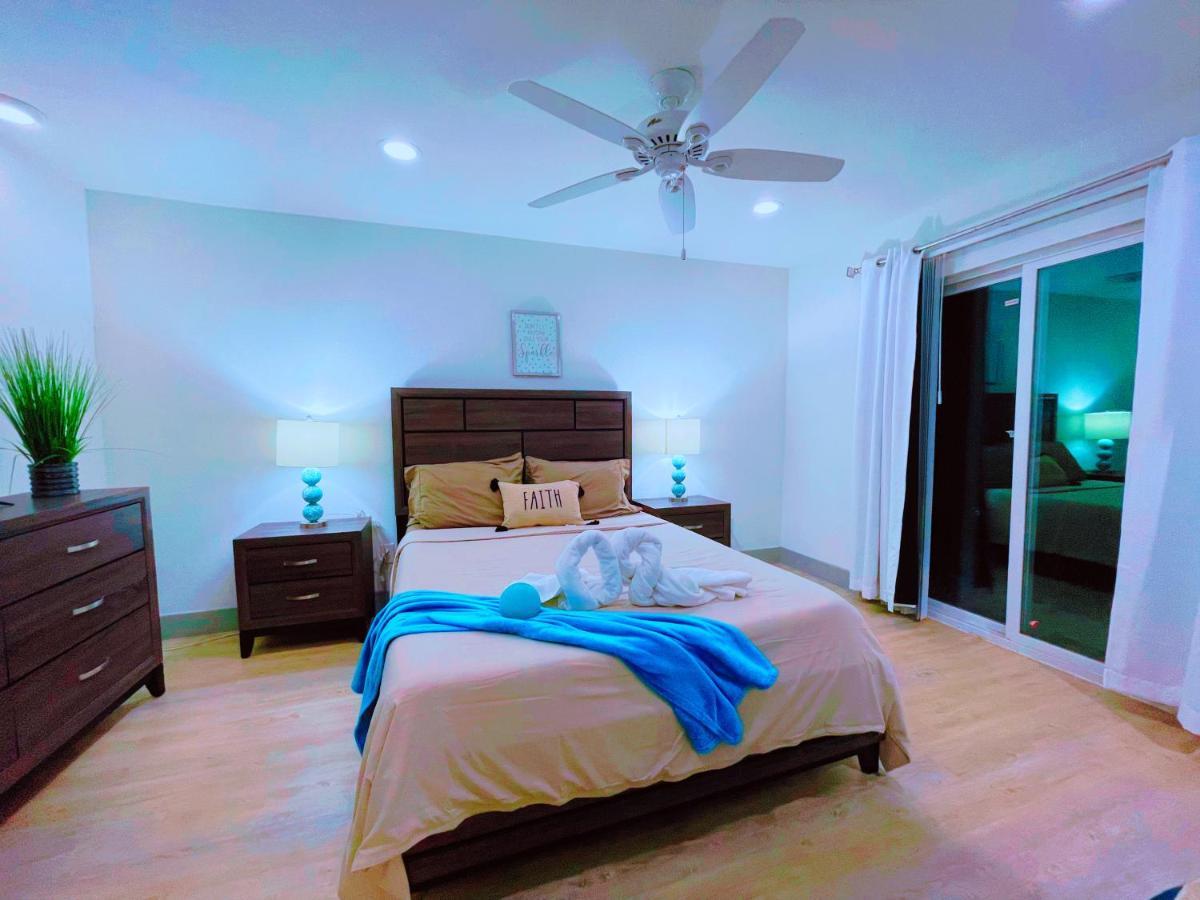 Modern Santorini Suite Houston Nrg Tmc Luxurious Walkable エクステリア 写真