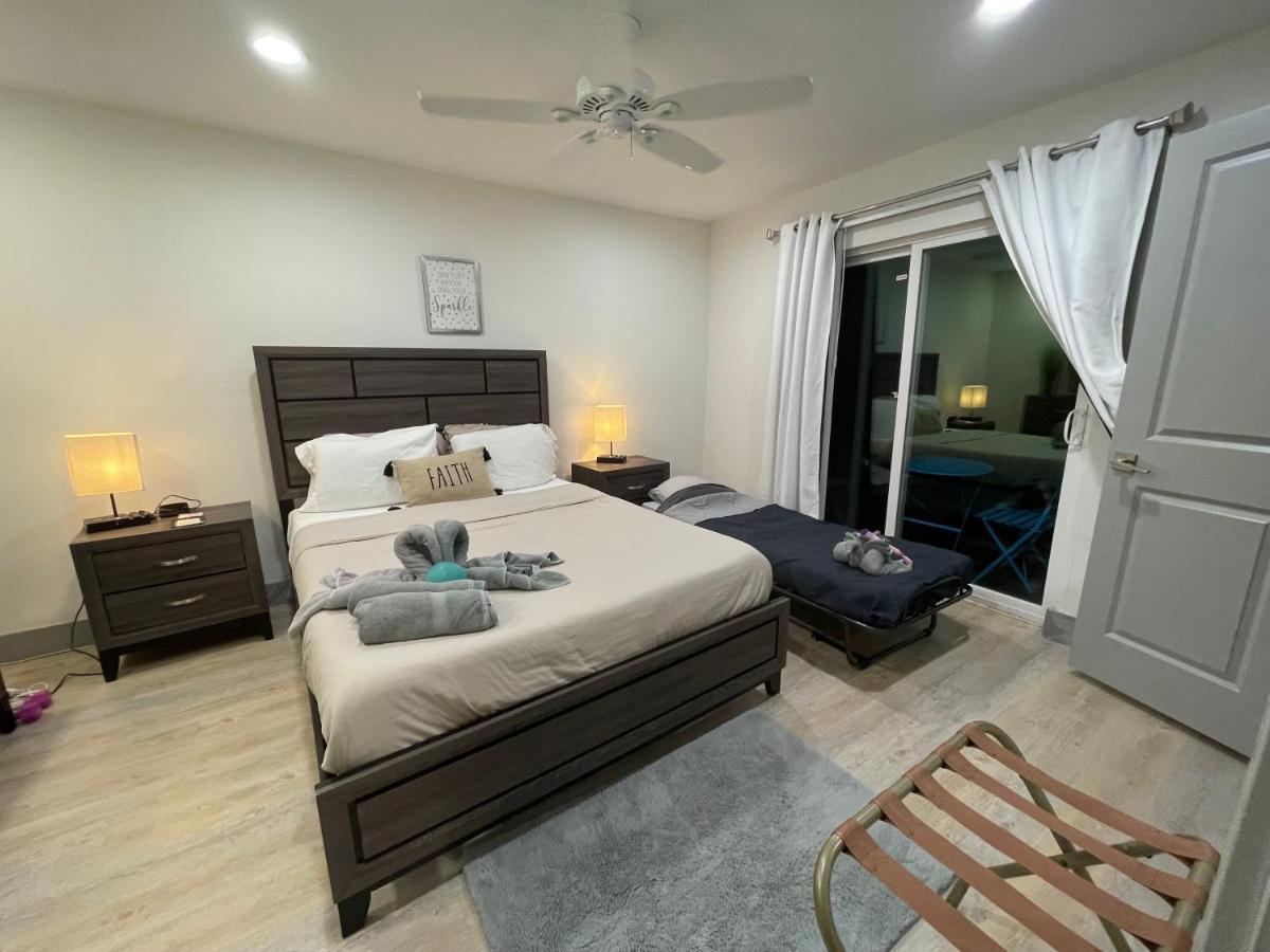 Modern Santorini Suite Houston Nrg Tmc Luxurious Walkable エクステリア 写真